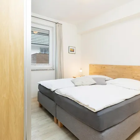 L2 - Lindenstraße 1 - Feriendomizil Hollich Apartment